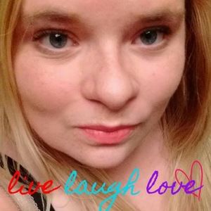 Meet your Posher, Becky